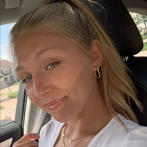 Meet your Posher, Ashton